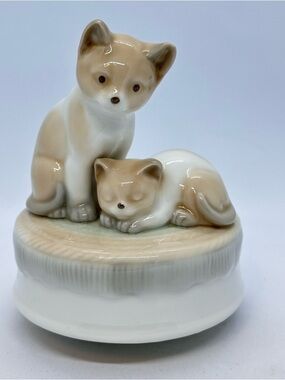 Vintage Otagiri Kittens Music Box Japan Tan Plays Memory Turns SEE VIDEO & DESCR